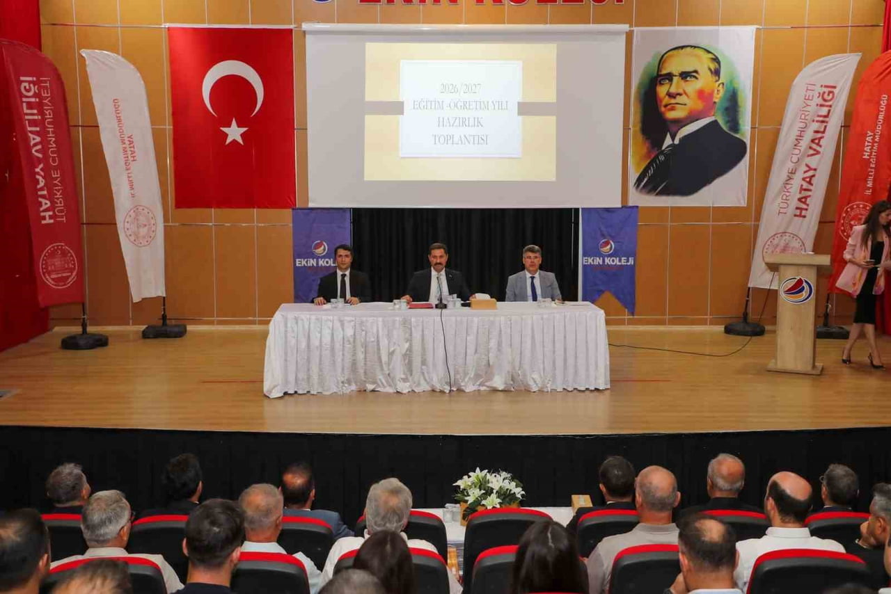 HATAY’DA 2026-2027 EĞİTİM ÖĞRETİM YILI HAZIRLIK TOPLANTISINDAN GÖRÜNTÜ.