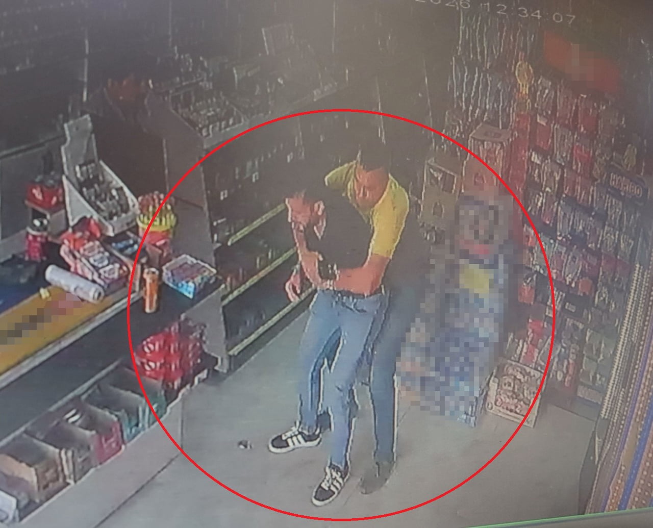 HATAY’IN ANTAKYA İLÇESİNDE BOĞAZINA JELİBON TAKILMASI SONUCU NEFES ALMAKTA GÜÇLÜK ÇEKEN ADAM...