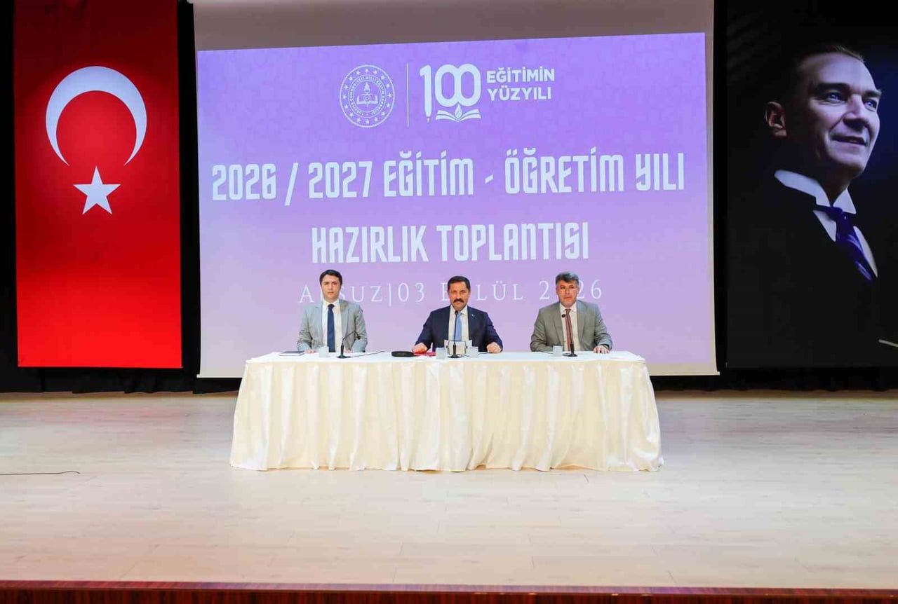 HATAY VALİSİ MUSTAFA MASATLI BAŞKANLIĞINDA GERÇEKLEŞTİRİLEN 2026-2027 EĞİTİM ÖĞRETİM YILI HAZIRLIK...