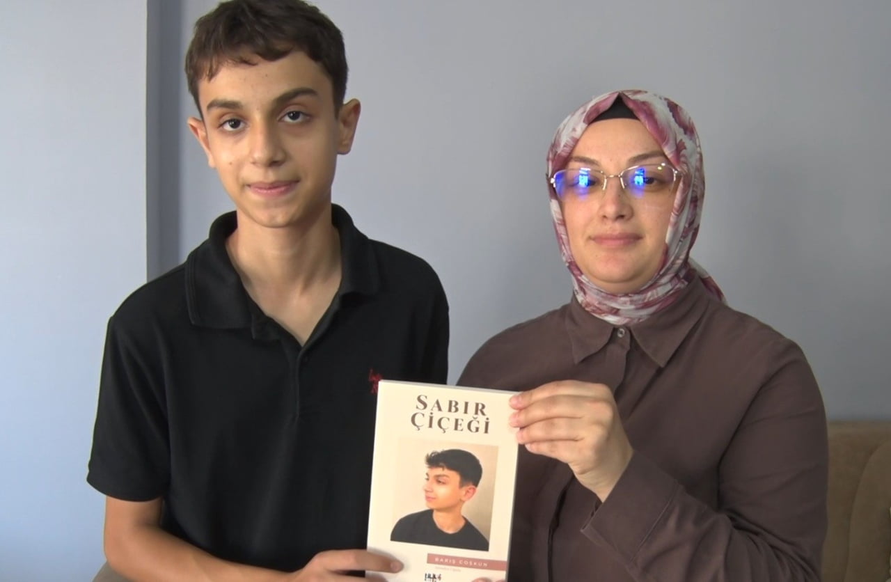 HENÜZ 14 YAŞINDA OLAN BARIŞ, GEÇİRDİĞİ AĞIR RAHATSIZLIK VE HASTANEDE GEÇEN ZORLU YILLARIN ARDINDAN...