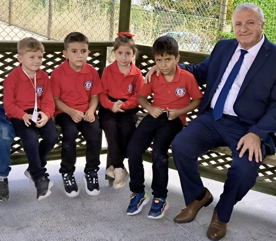 HİSARCIK’TA KAYMAKAM VE BELEDİYE BAŞKANI MİNİK ÖĞRENCİLERİN İLK GÜN HEYECANINA ORTAK...