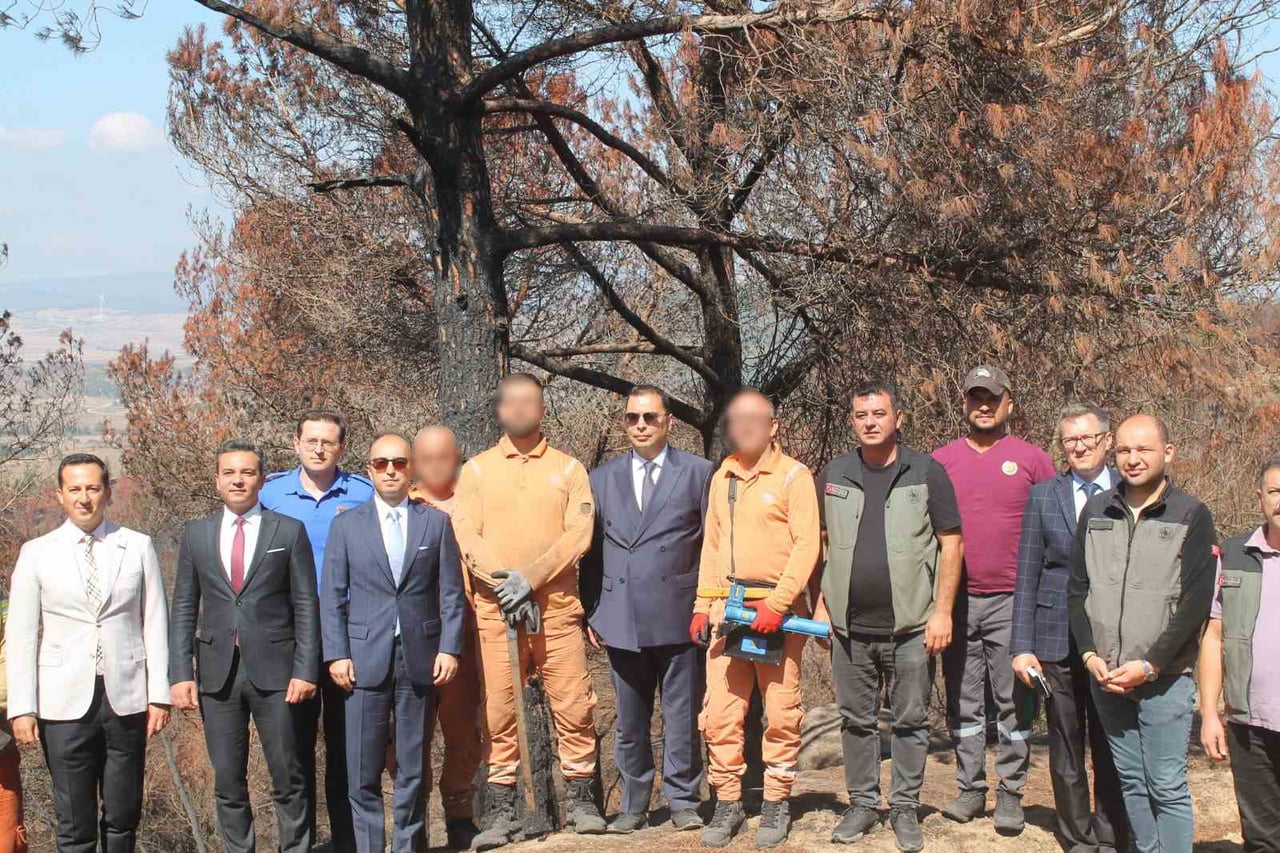 HÜKÜMLÜLER ORMANLARIN YENİDEN YEŞERTİLMESİ İÇİN SAHADA