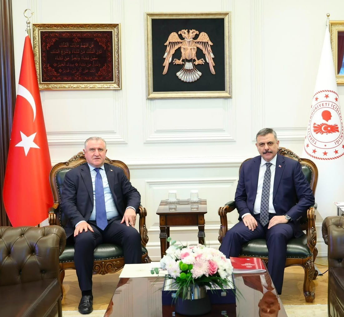 İÇİŞLERİ BAKANI MUSTAFA ÇİFTÇİ VE İÇİŞLERİ BAKANI MUSTAFA ÇİFTÇİ