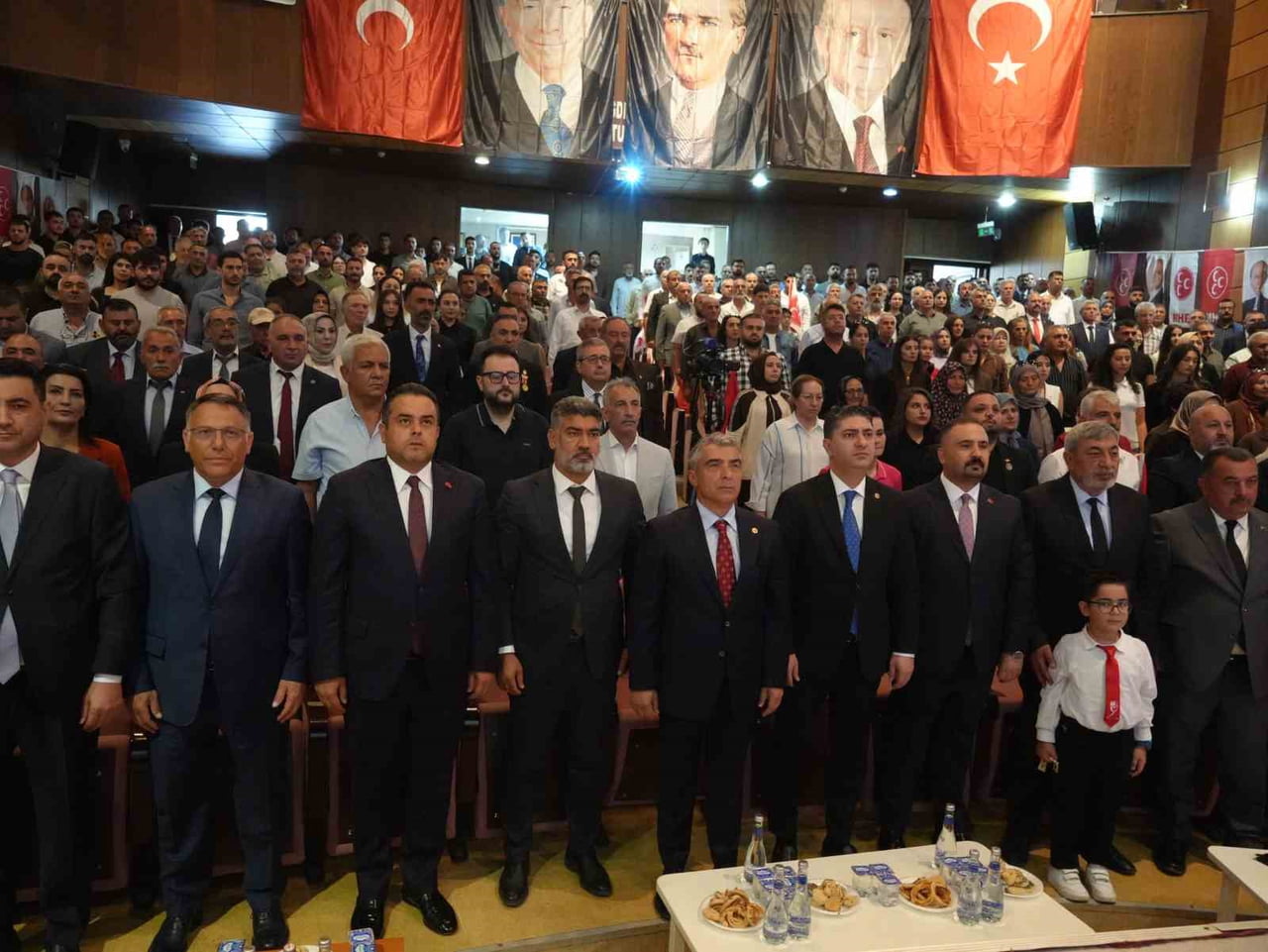 IĞDIR'DA MHP KONGRESİ YAPILDI