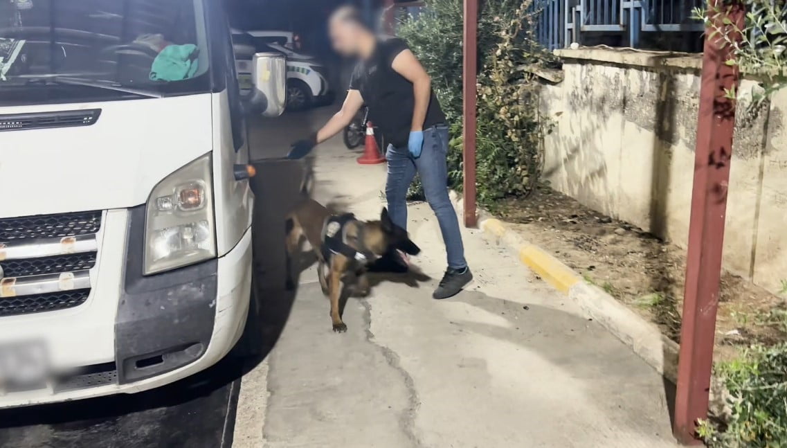 İL EMNİYET MÜDÜRLÜĞÜ NARKOTİK SUÇLARLA MÜCADELE ŞUBE MÜDÜRLÜĞÜ EKİPLERİNCE UYUŞTURUCU MADDE İMAL...