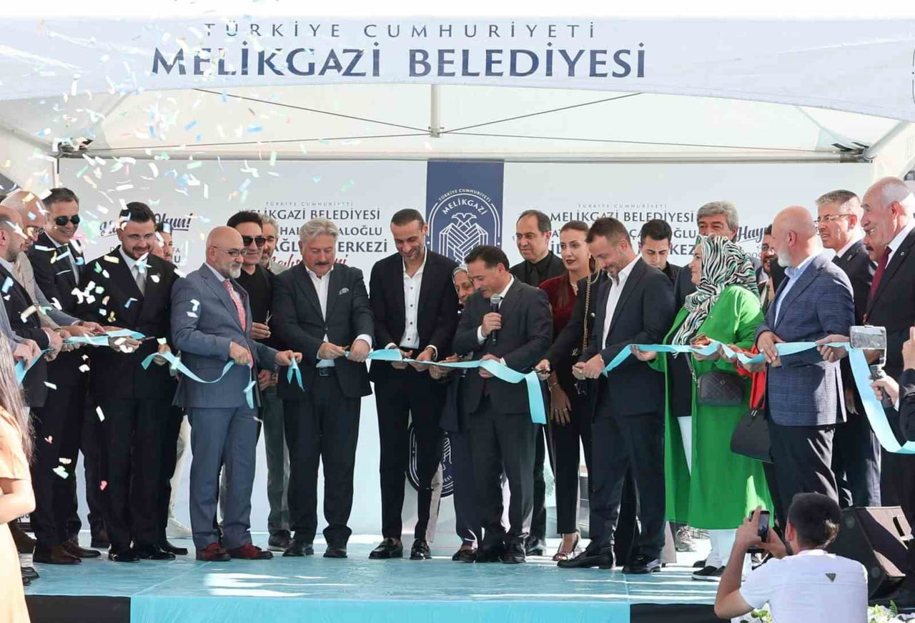 İLÇENİN SAĞLIK İHTİYAÇLARINI BİR BİR GİDEREN MELİKGAZİ BELEDİYESİ, ŞİRİNTEPE MAHALLESİ’NDE...
