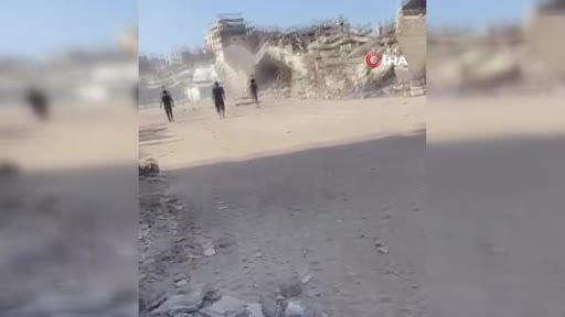 İsrail’in Gazze Şeridi’nde düzenlediği ilk saldırıda yaralananların yardımına koşan sivillere de...