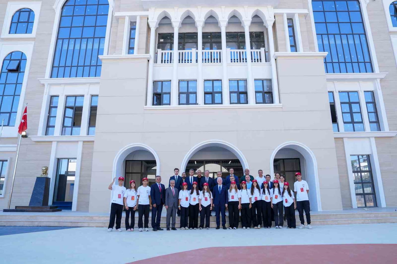 İSTANBUL'DA 2026-2027 EĞİTİM-ÖĞRETİM YILI ÖNCESİNDE YAPIMI TAMAMLANAN 83 OKUL VE 2 BİN 210 DERSLİK...
