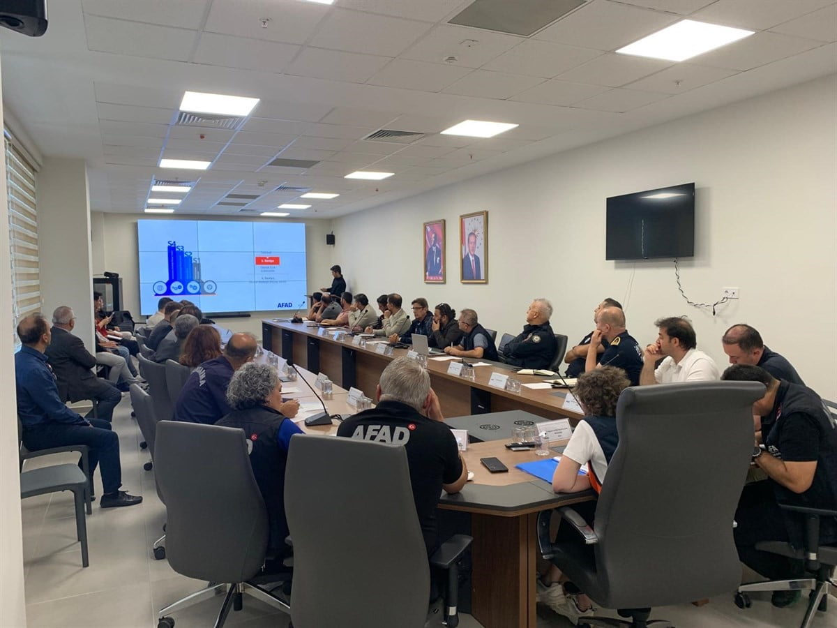 İSTANBUL-ADALAR MERKEZLİ 7.5 BÜYÜKLÜĞÜNDEKİ DEPREM SENARYOSU ÜZERİNE KURGULANAN TATBİKAT ÖNCESİNDE...