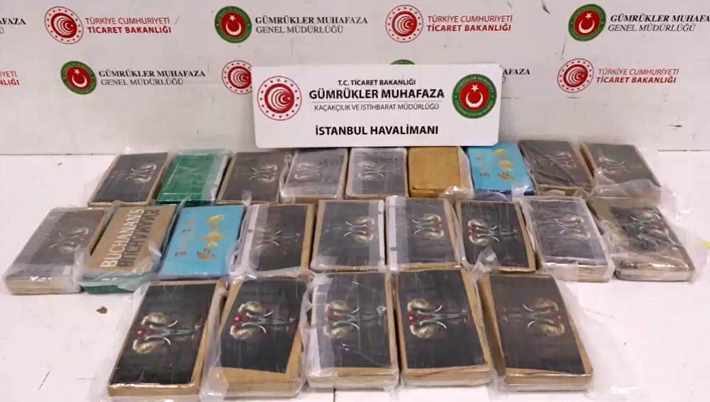 İSTANBUL HAVALİMANI'NDA DÜZENLENEN UYUŞTURUCU OPERASYONUNDA PİYASA DEĞERİ TOPLAM 206 MİLYON TL...