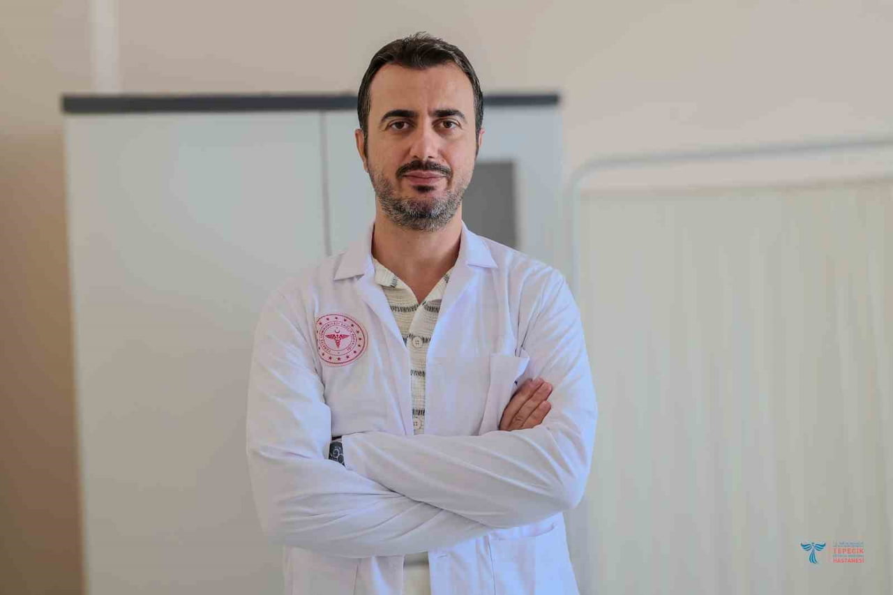 İZMİR TEPECİK EĞİTİM VE ARAŞTIRMA HASTANESİ ÜROLOJİ UZMANI OP. DR. ALİ EROĞLU