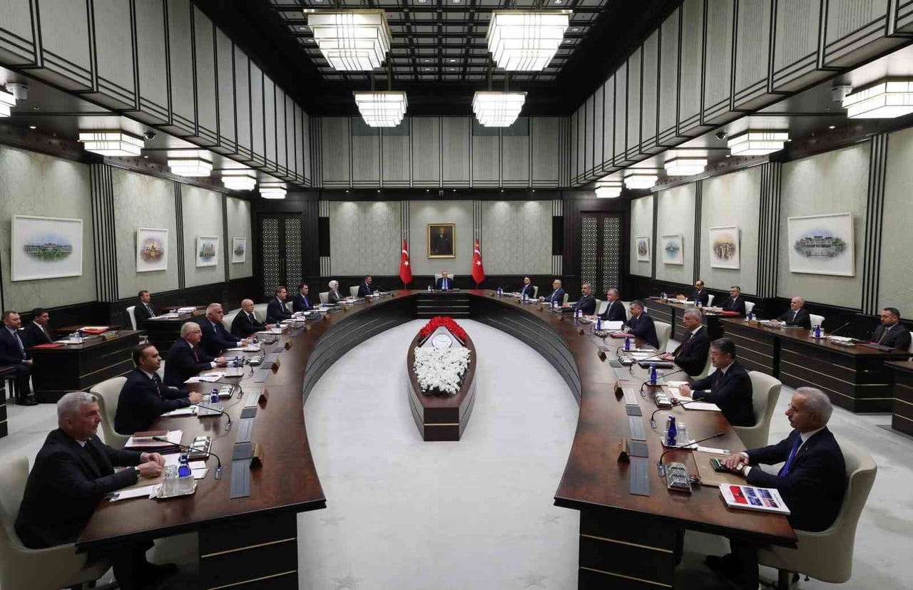 KABİNE TOPLANTISI CUMHURBAŞKANI ERDOĞAN'IN BAŞKANLIĞINDA BAŞLADI.
