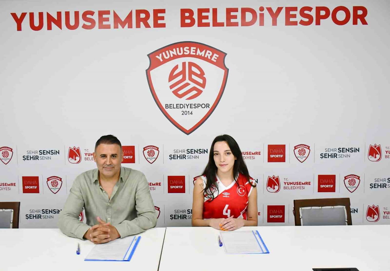 KADINLAR VOLEYBOL 2. LİG’DE YENİ SEZON HAZIRLIKLARINI SÜRDÜREN YUNUSEMRE BELEDİYESPOR...