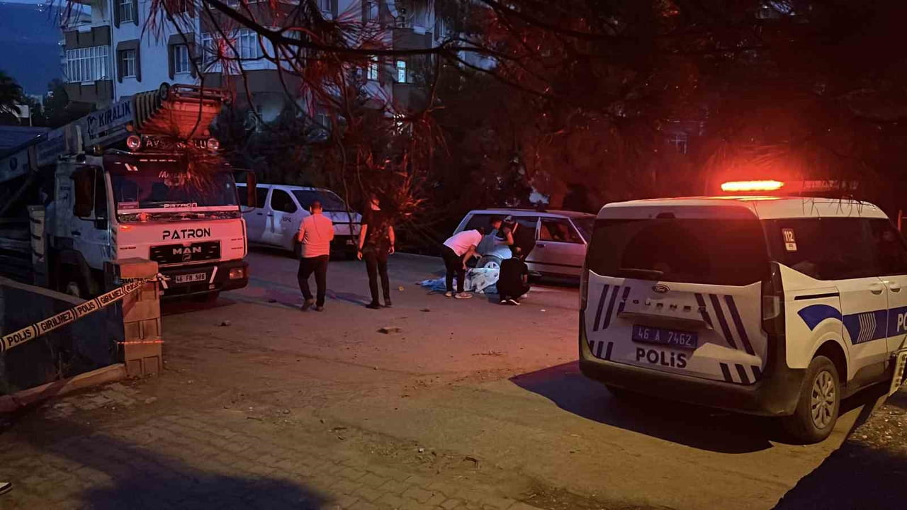 KAHRAMANMARAŞ'TA BİR KİŞİ, ÖNCE KARISINI TÜFEKLE VURARAK ÖLDÜRDÜ, ARDINDAN AYNI SİLAHLA İNTİHAR...