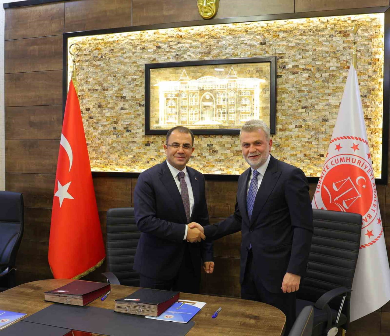 KAHRAMANMARAŞ BÜYÜKŞEHİR BELEDİYESİ İLE KAHRAMANMARAŞ CUMHURİYET BAŞSAVCILIĞI ARASINDA...