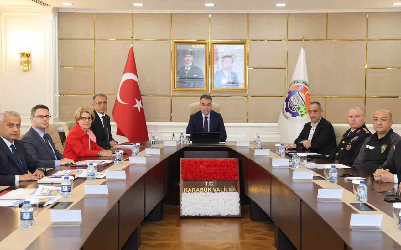 KARABÜK'TE VALİ YARDIMCISI KEREM SÜLEYMAN YÜKSEL BAŞKANLIĞINDA "ÜNİVERSİTELERDE HUZUR VE GÜVENİ...