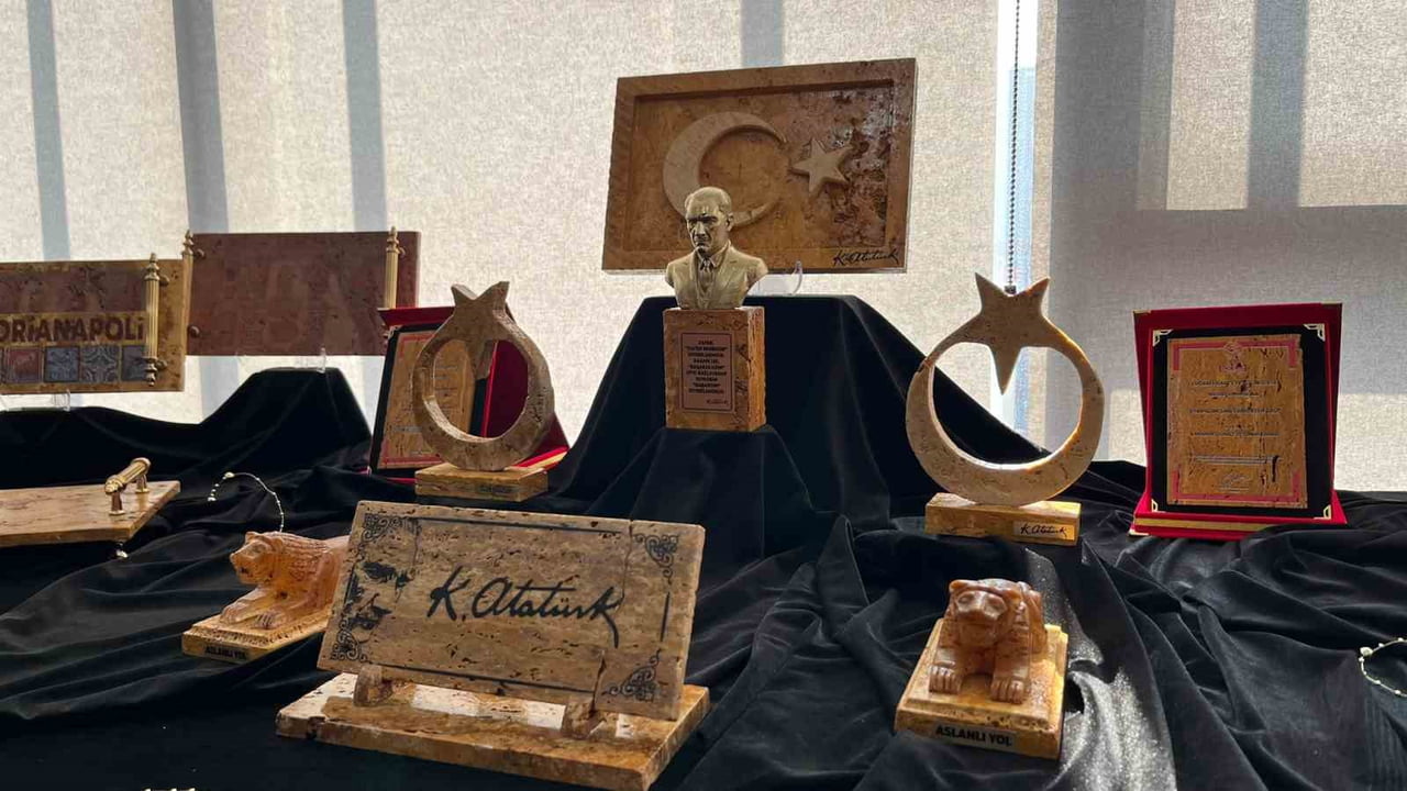 KARABÜK'ÜN ESKİPAZAR İLÇESİNDE ÇIKARILAN VE COĞRAFİ İŞARETLE TESCİLLENEN SARI TRAVERTEN TAŞI'NIN...