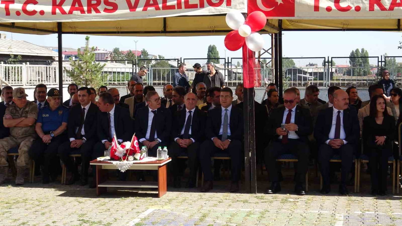 KARS’TA 2026-2027YILI DERS ZİLİ ÇALDI(KARS-İHA)