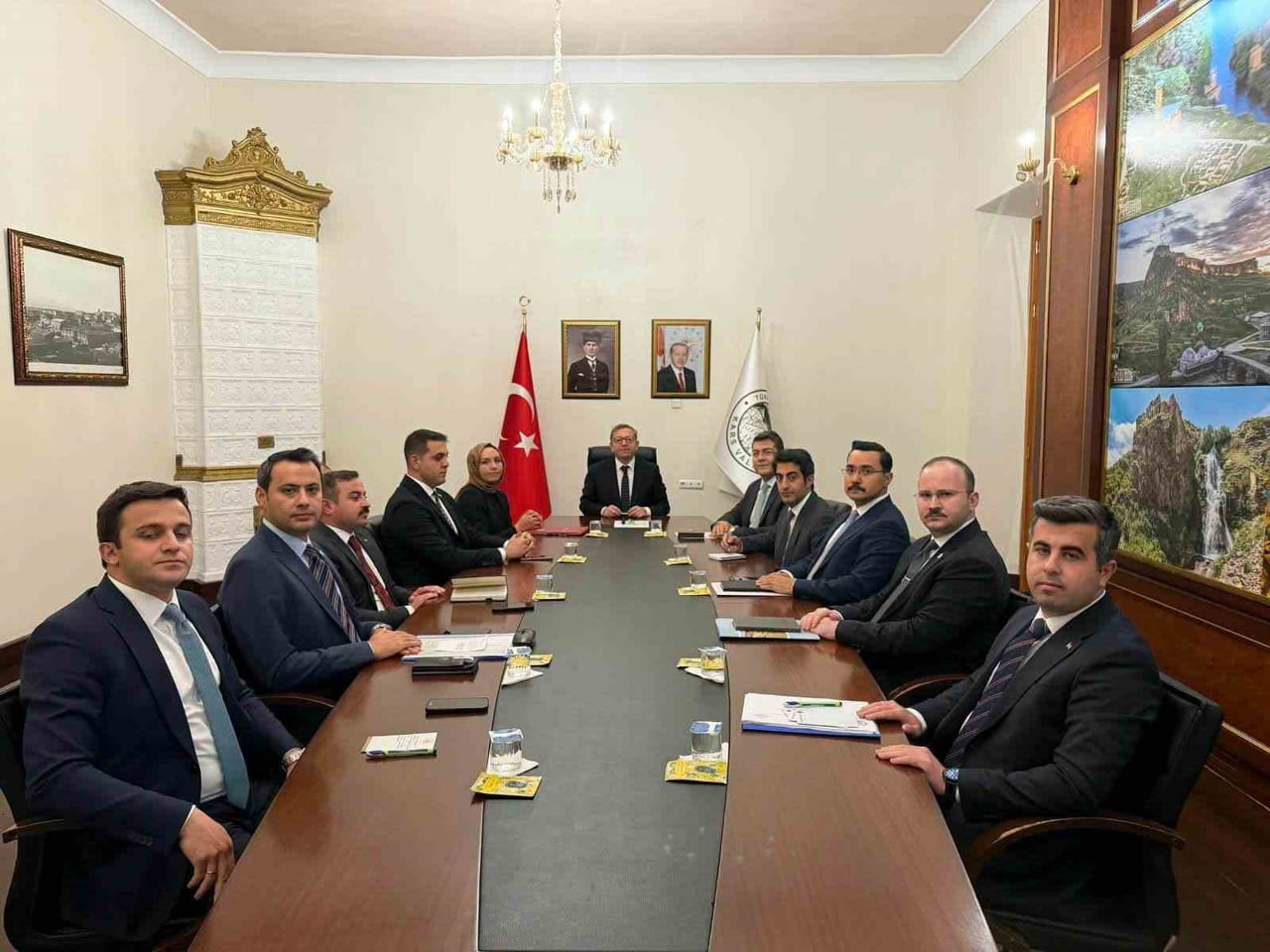 KARS’TA MÜLKİ İDARE AMİRLERİ TOPLANTISI YAPILDI(KARS-İHA)