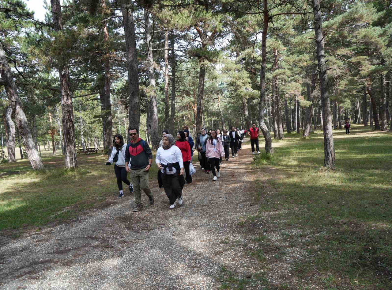 KASTAMONU ÜNİVERSİTESİ DOĞA, SPOR VE BAĞIMLILIKLA MÜCADELE KULÜBÜ TARAFINDAN ŞEHİT ŞERİFE BACI...
