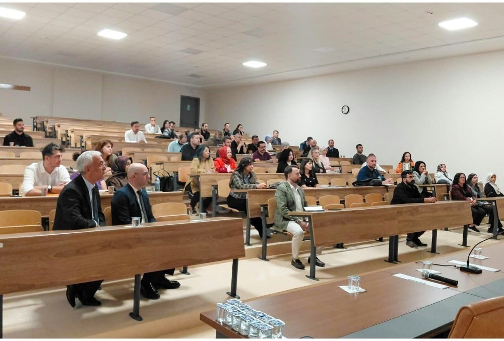 KASTAMONU ÜNİVERSİTESİNDE EĞİTİM KALİTESİNİN ARTIRILMASI AMACIYLA DÜZENLENEN EĞİTİCİLERİN EĞİTİMİ...