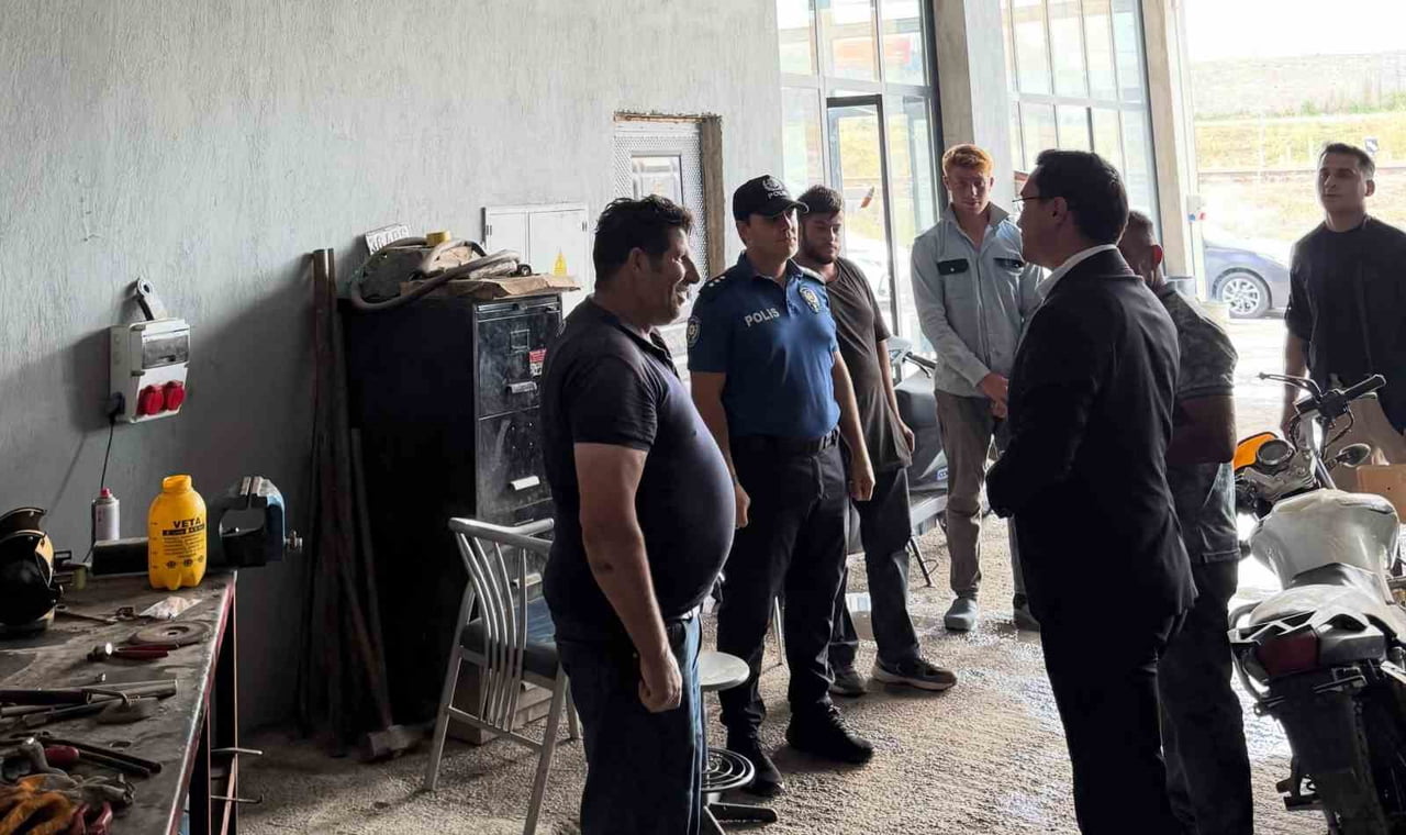 KAYMAKAM DEMİRTAŞ MESAİYE ESNAF ZİYARETİYLE BAŞLADI(KARS-İHA)