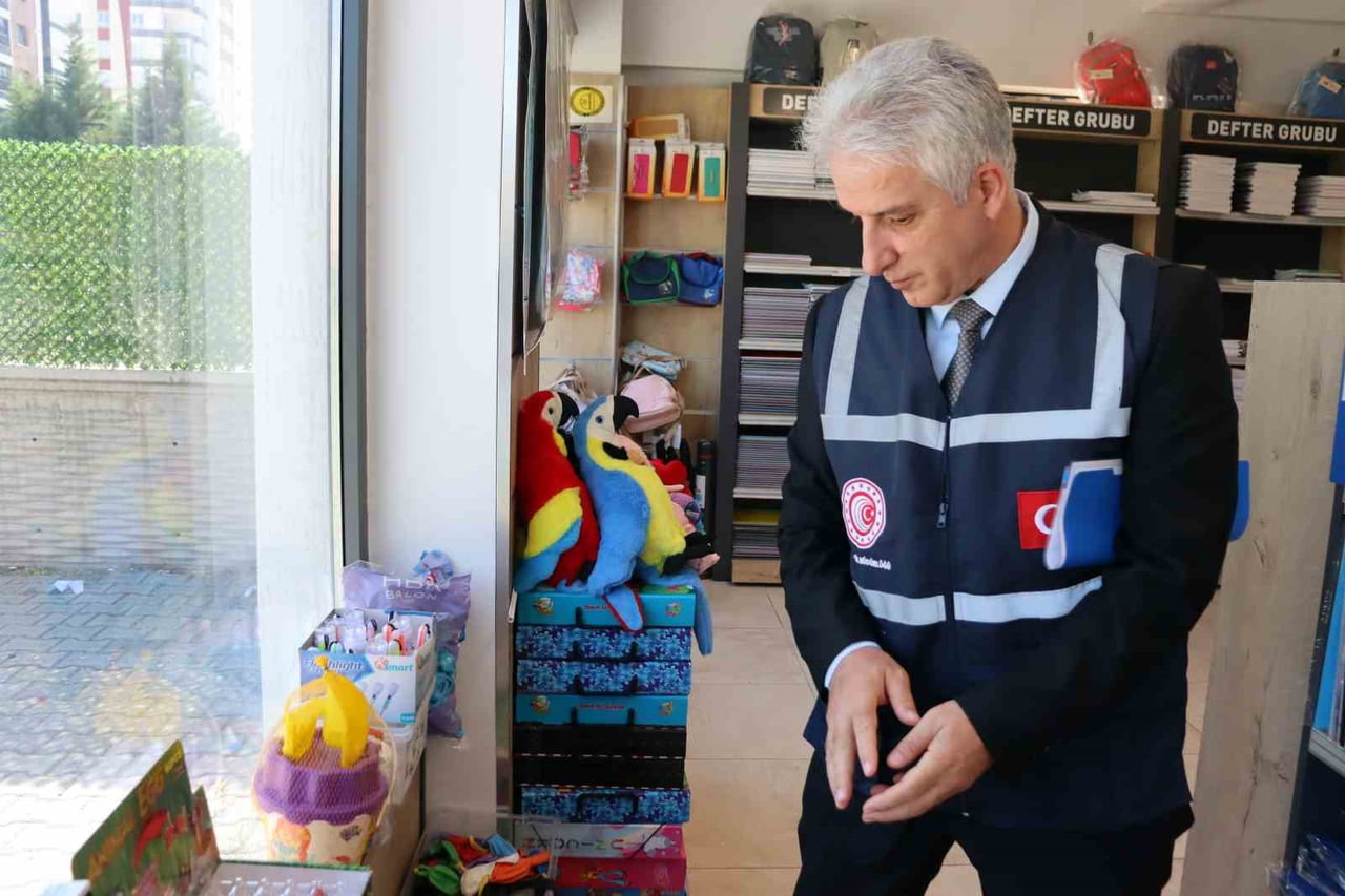 KAYSERİ'DE, TİCARET İL MÜDÜRLÜĞÜ EKİPLERİ TARAFINDAN YENİ EĞİTİM ÖĞRETİM YILI ÖNCESİNDE...