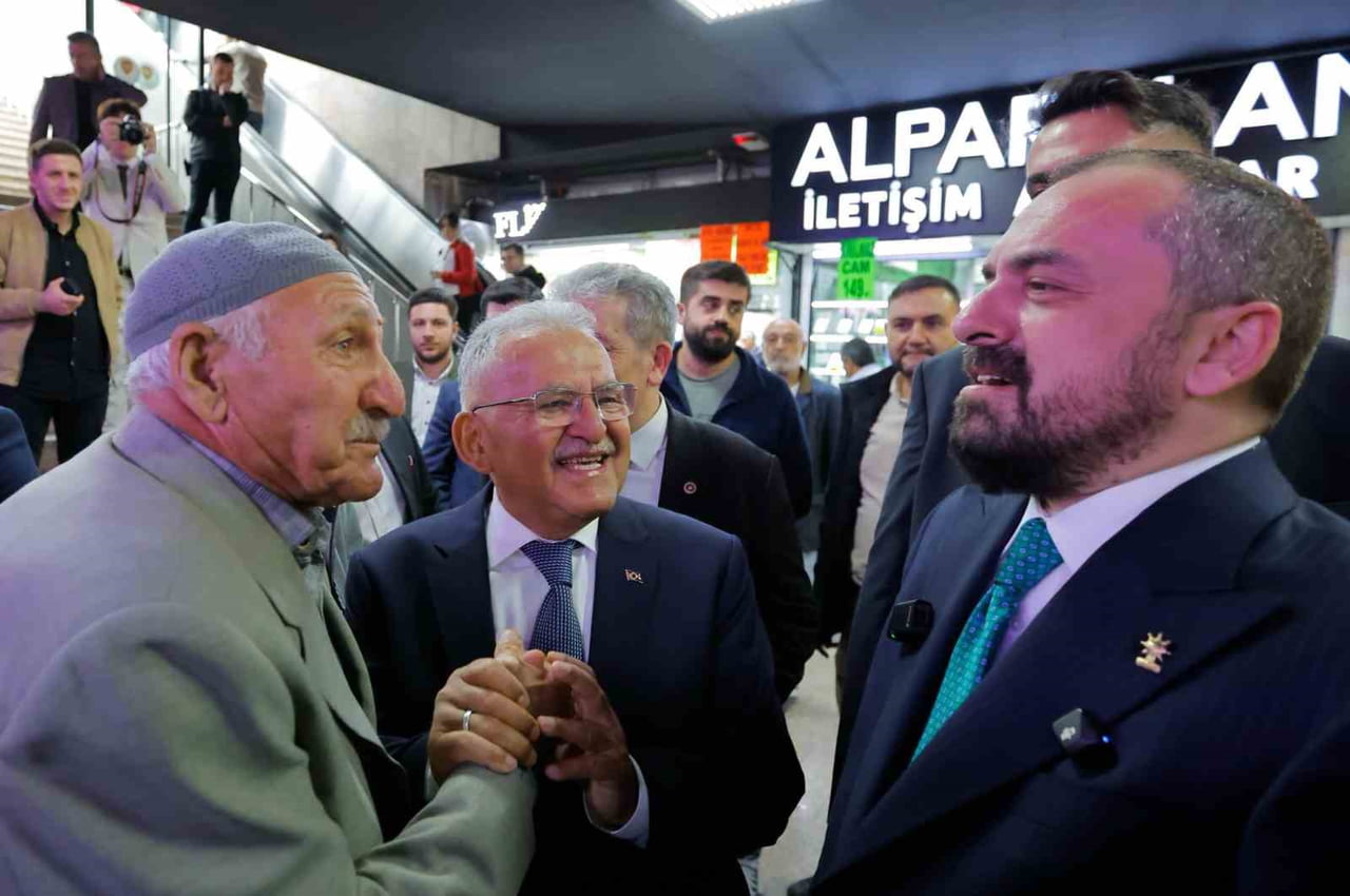 KAYSERİ BÜYÜKŞEHİR BELEDİYE BAŞKANI DR. MEMDUH BÜYÜKKILIÇ, ‘TÜRKİYE YÜZYILI BULUŞMALARI’...