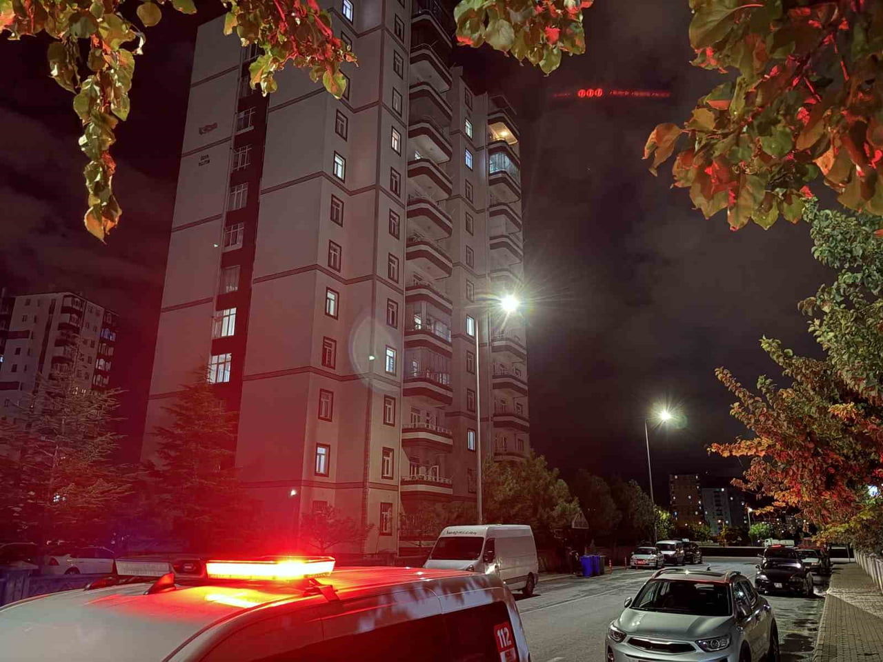 KAYSERİ’NİN KOCASİNAN İLÇESİNDE 12 KATLI BİNADAKİ İKAMETİNDE YALNIZ YAŞAYAN 78 YAŞINDAKİ KADIN ÖLÜ...
