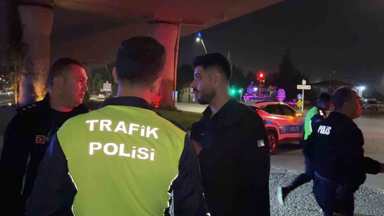 KAYSERİ’NİN KOCASİNAN İLÇESİNDE POLİS EKİPLERİ TARAFINDAN YAPILAN UYGULAMADA, ‘DUR’ İHTARINA...