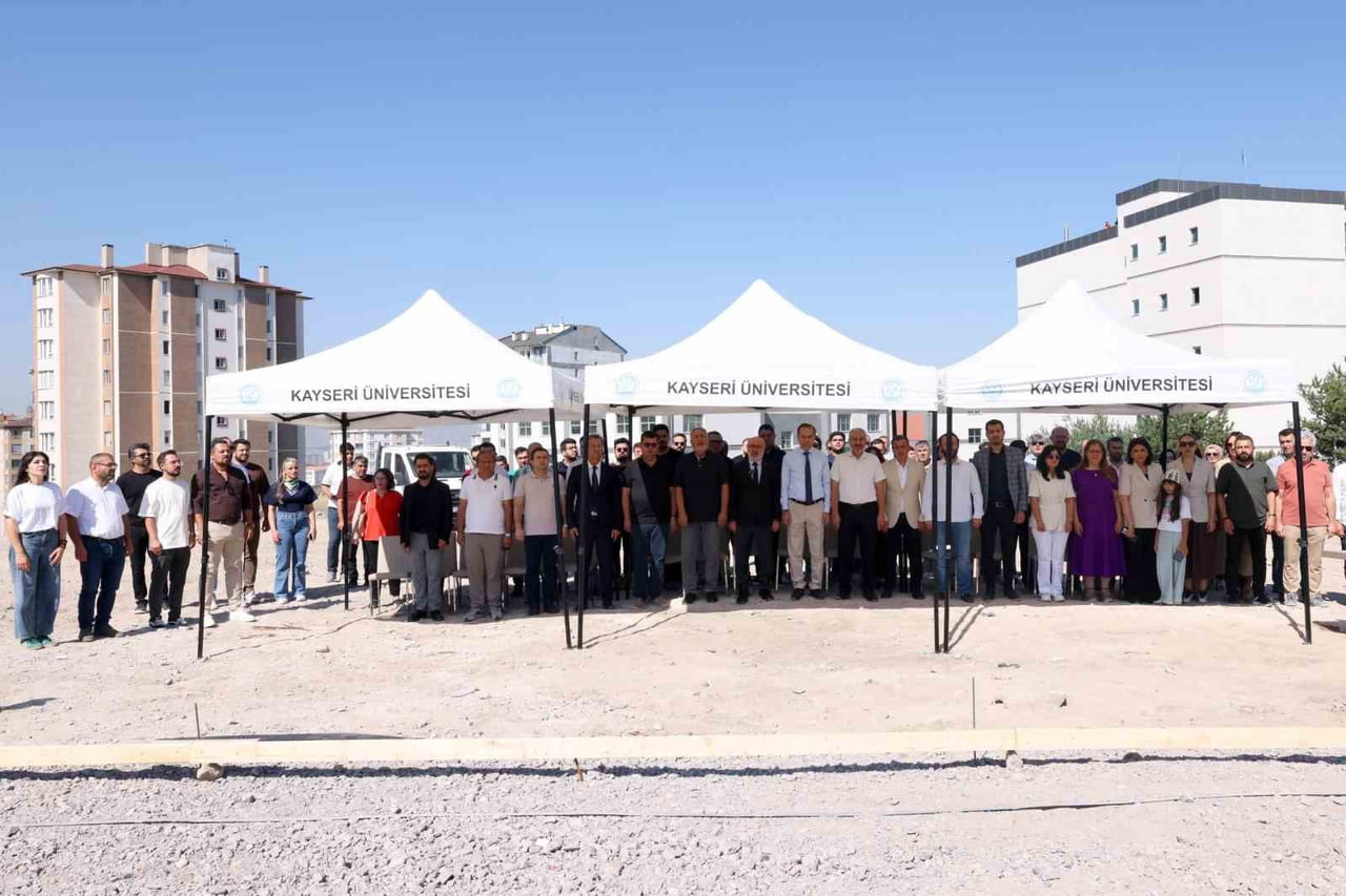 KAYSERİ ÜNİVERSİTESİ (KAYÜ) 15 TEMMUZ YERLEŞKESİNDE, HAYIRSEVER ÇIKRIKÇIOĞLU AİLESİ TARAFINDAN...