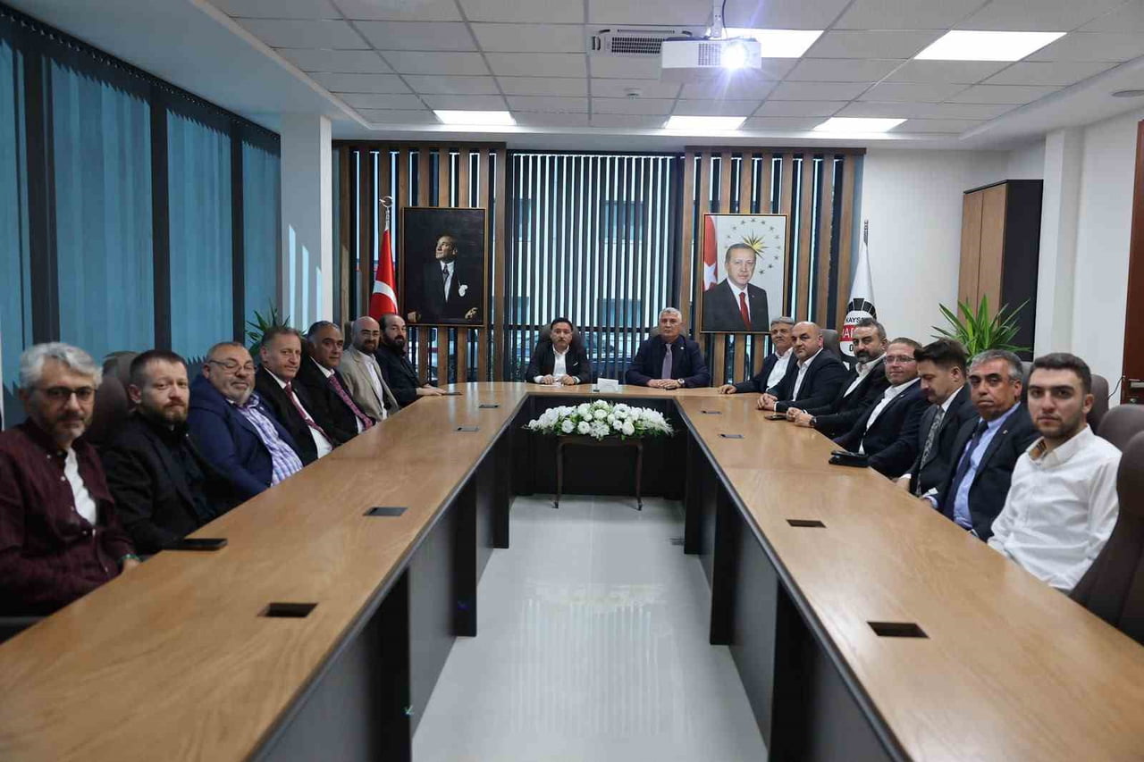 KAYSERİ VALİSİ GÖKMEN ÇİÇEK, MİMARSİNAN ORGANİZE SANAYİ BÖLGESİ’Nİ ZİYARET EDEREK YÜRÜTÜLEN...
