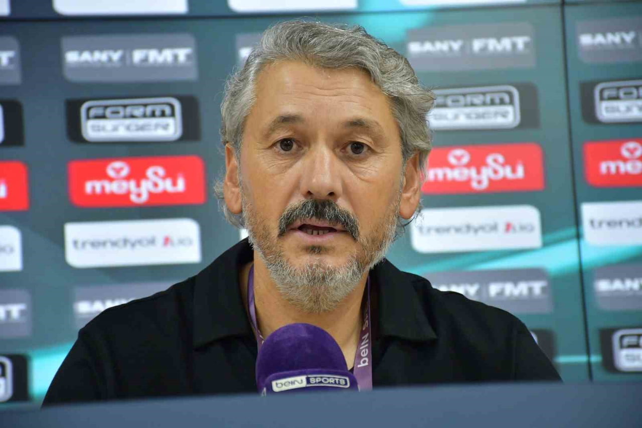 KAYSERİSPOR TEKNİK DİREKTÖRÜ ATİLA GERİN, 4-0 KAZANDIKLARI İSTANBULSPOR MAÇININ ARDINDAN YAPTIĞI...
