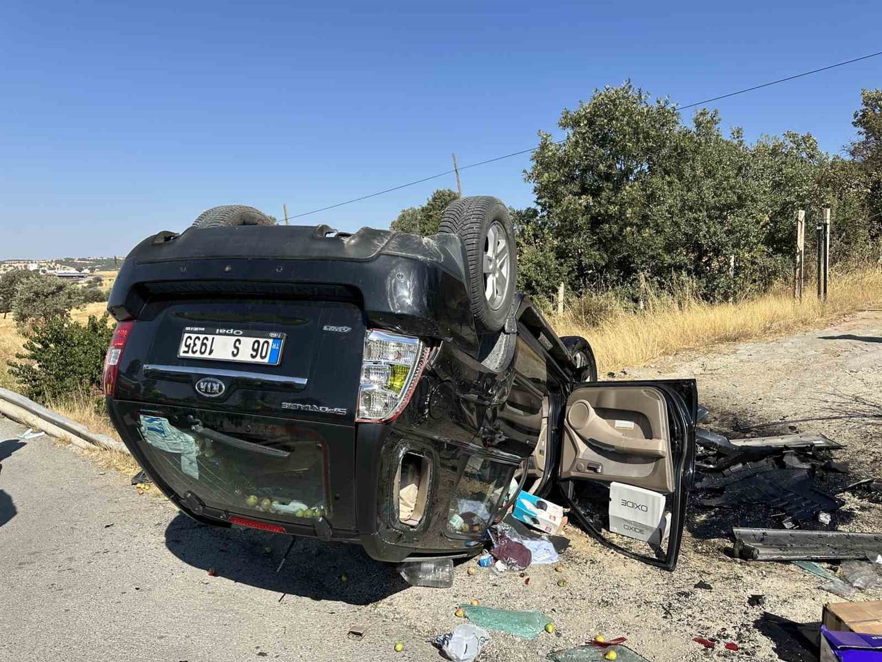 KAZAYA KARIŞAN OTOMOBİL.