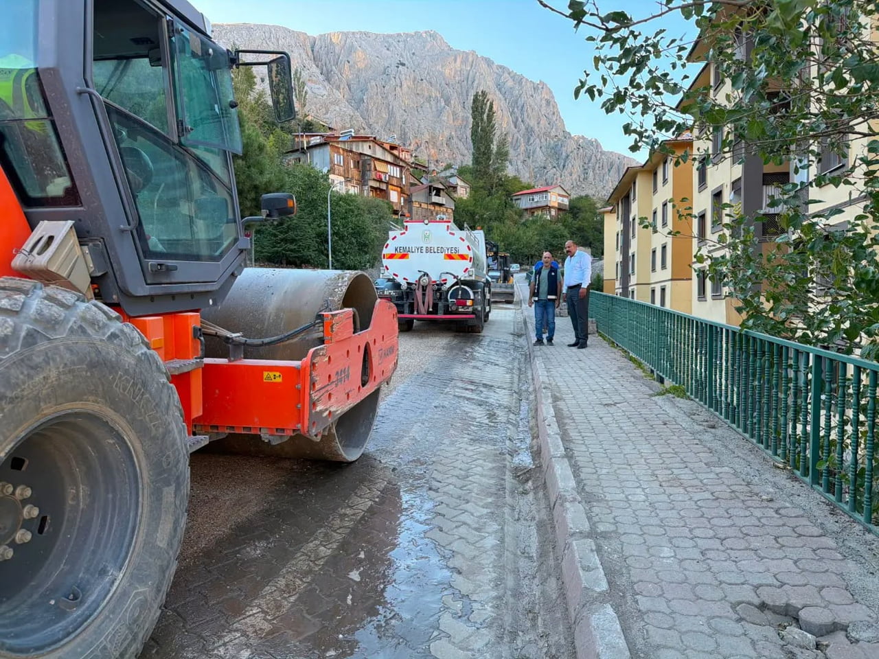 KEMALİYE'DE DOĞALGAZ ÇALIŞMALARI SÜRÜYOR