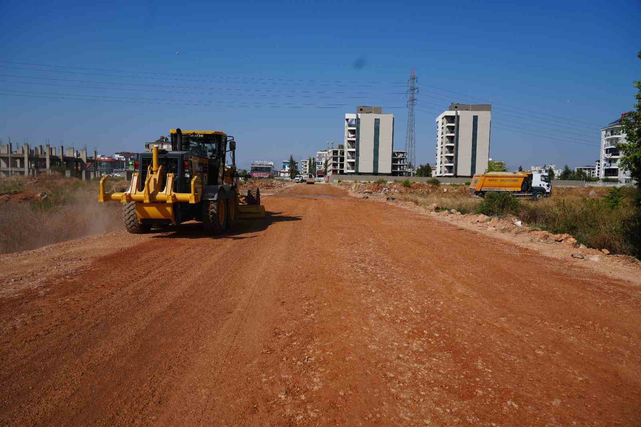 KEPEZ BELEDİYESİ, KENTSEL DÖNÜŞÜM VE ALTYAPI ÇALIŞMALARININ DEVAM ETTİĞİ BARAJ MAHALLESİ’NDE YOL...