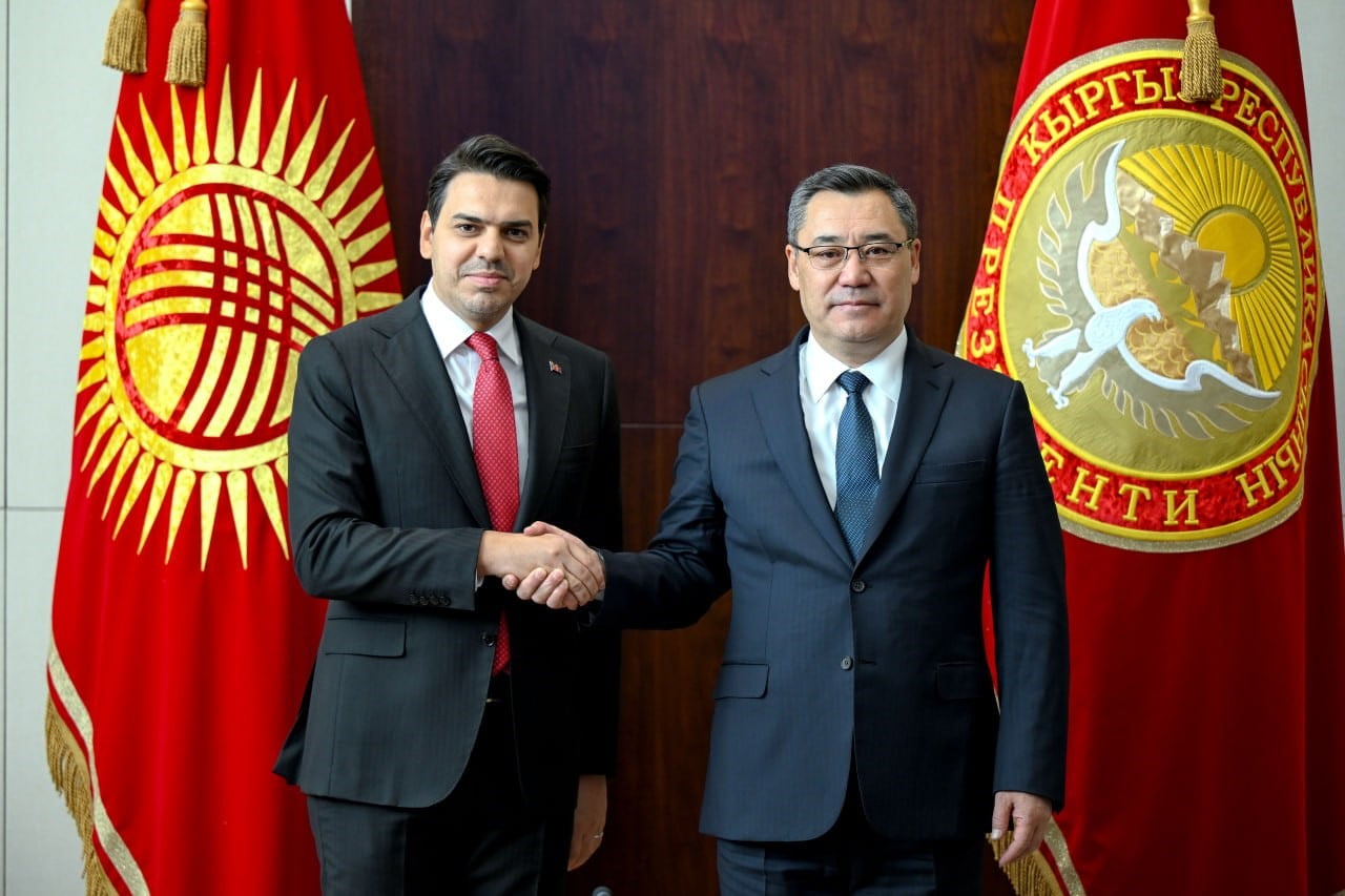 KIRGIZİSTAN CUMHURBAŞKANI SADIR CAPAROV, TÜRK İŞBİRLİĞİ VE KOORDİNASYON AJANSI BAŞKANI ABDULLAH...