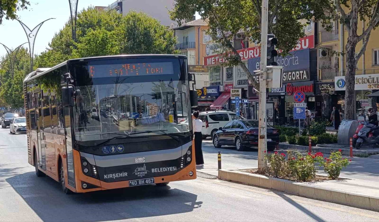 KIRŞEHİR BELEDİYESİ EYLÜL AYI MECLİS TOPLANTISINDA ŞEHİR İÇİ TOPLU ULAŞIM ÜCRETLERİNİN...