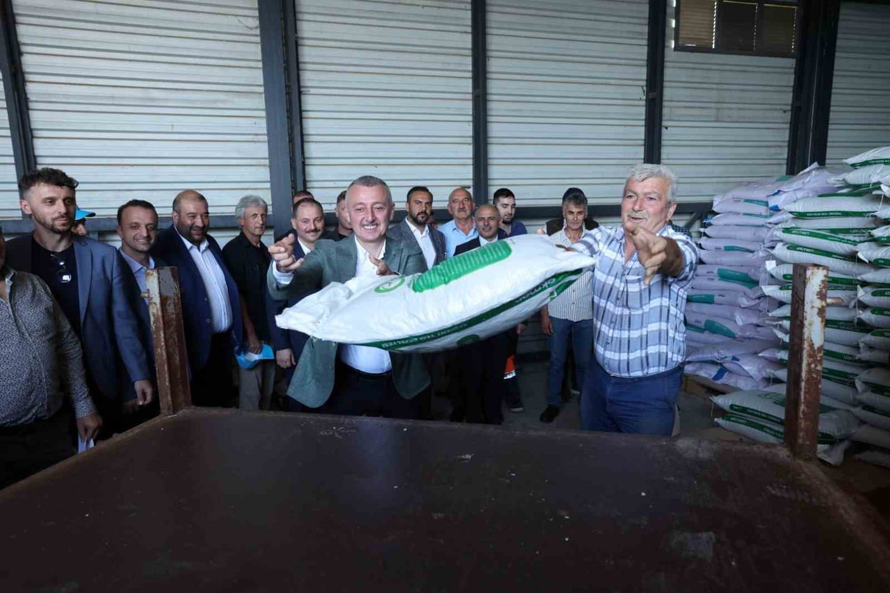 KOCAELİ'DE HAYATA GEÇİRİLEN "YEM BİTKİSİ TOHUMU DESTEKLEME PROJESİ" KAPSAMINDA, İL GENELİNDEKİ...