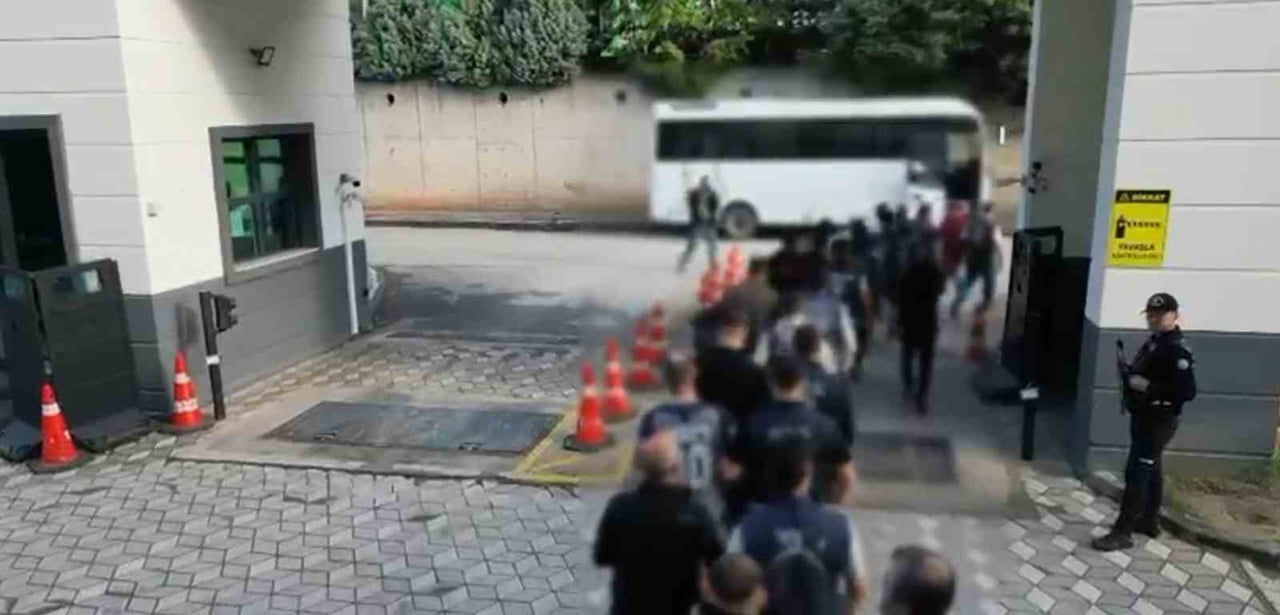 KOCAELİ MERKEZLİ 7 İLDE YASA DIŞI BAHİS VE KUMAR SİTELERİNE YÖNELİK DÜZENLENEN EŞ ZAMANLI...
