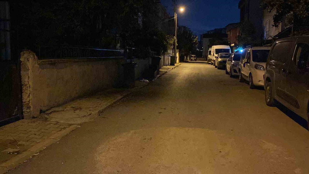 KOCAELİ’NİN KÖRFEZ İLÇESİNDE ESKİ EŞİ FATMA ÇİĞİL’İ SOKAKTA SİLAHLA VURARAK ÖLDÜRDÜĞÜ İDDİA EDİLEN...