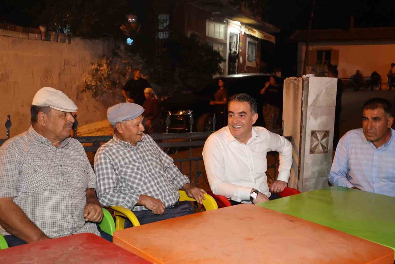 KOÇARLI BELEDİYE BAŞKANI ÖZGÜR ARICI, ŞENKÖY MAHALLESİ’NDE KAHVEHANELERİ ZİYARET EDEREK MAHALLE...