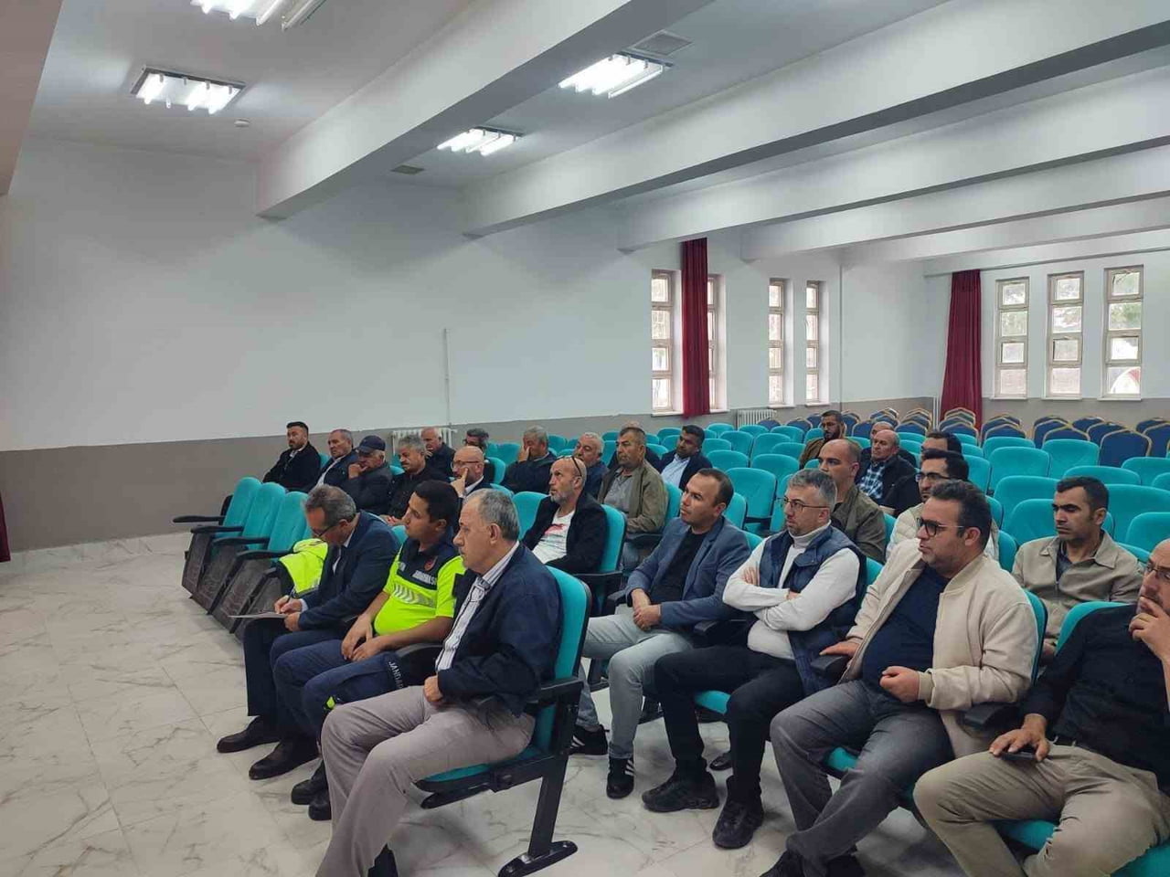 KONYA’NIN KARAPINAR İLÇESİNDE YENİ EĞİTİM ÖĞRETİM YILI ÖNCESİNDE TAŞIMALI EĞİTİM KAPSAMINDA GÖREV...