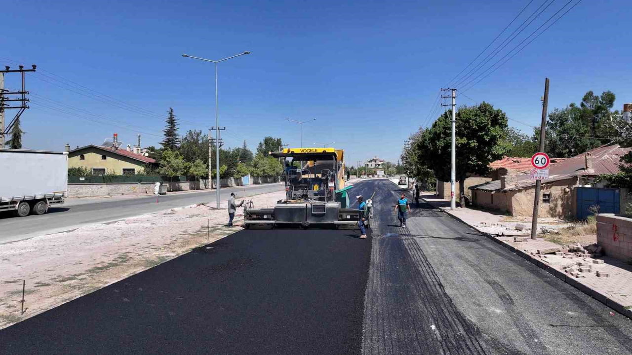 KONYA’NIN MERKEZ KARATAY İLÇE BELEDİYESİ, İLÇENİN ULAŞIM ALTYAPISINI GÜÇLENDİRMEK, MEVCUT YOLLARI...
