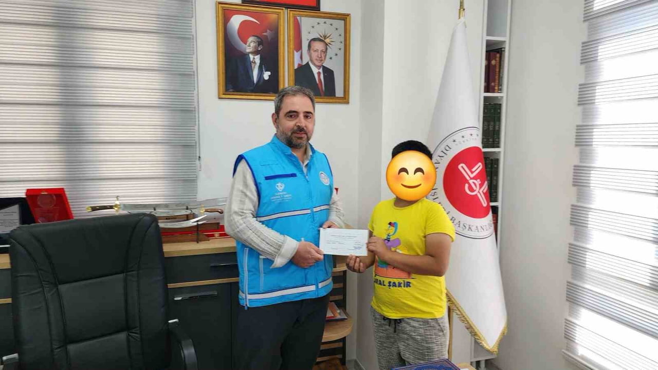 KÖYCEĞİZ MÜFTÜLÜĞÜ’NDEN ÖĞRENCİLERE KIRTASİYE DESTEĞİ