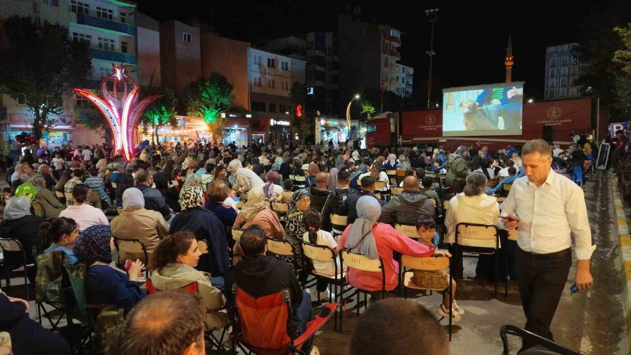 KÜLTÜR VE TURİZM BAKANLIĞI SİNEMA GENEL MÜDÜRLÜĞÜ TARAFINDAN BEYAZ PERDEYE ERİŞİM İMKANI BULAMAYAN...