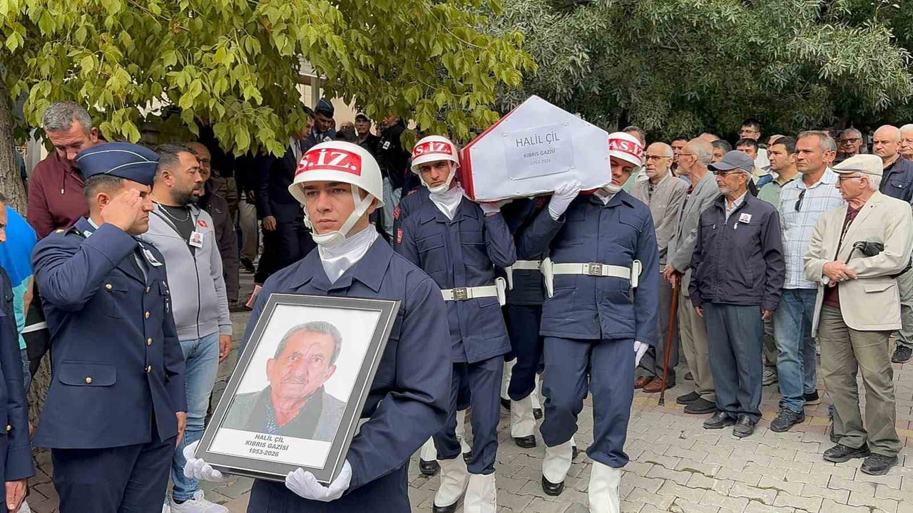 KÜTAHYA'DA 73 YAŞINDA HAYATINI KAYBEDEN KIBRIS GAZİSİ HALİL ÇİL, DÜZENLENEN RESMİ VE ASKERİ...