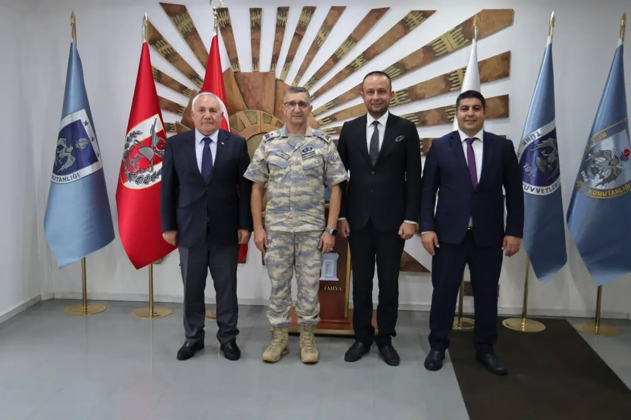 KÜTAHYA BELEDİYE BAŞKAN YARDIMCILARI HİMMET SARIYAR, HAŞİM ERTEKİN VE EJDERHAN GEZER, KÜTAHYA HAVA...