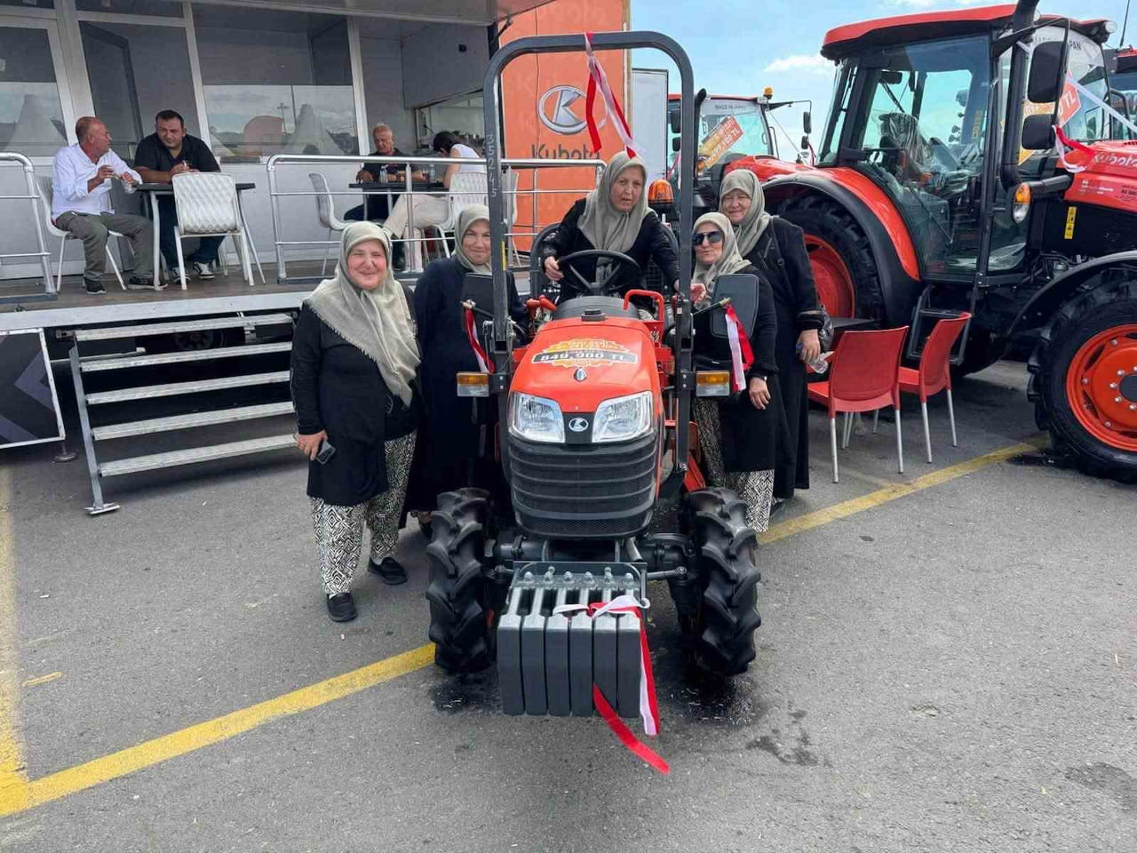 KÜTAHYA’DA KADIN KOOPERATİFLERİNİN GÜÇLENDİRİLMESİNE YÖNELİK PROGRAM