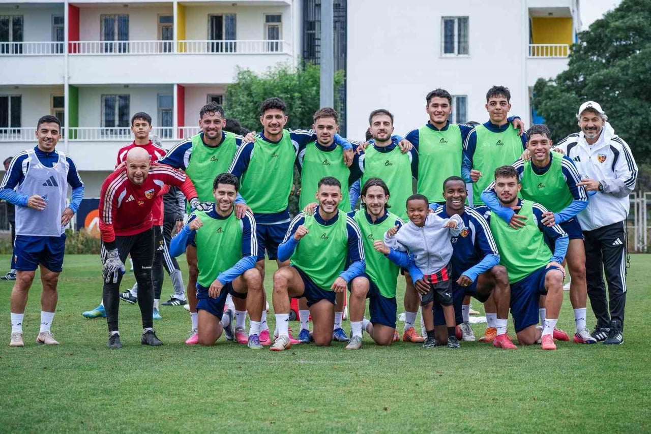 LİGE VERİLEN MİLLİ ARADA ÇALIŞMALARINI BUGÜN YAPTIĞI ANTRENMANLA TAMAMLAYAN KAYSERİSPOR, 5 GÜNLÜK...